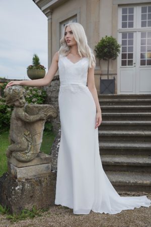 Langes Standesamtkleid ivory Kollektion 2020 A7205 4 bei Angelex Princess das Hochzeitshaus Brautmode Singen