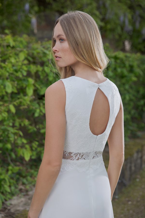 Langes Standesamtkleid ivory Kollektion 2020 A7218 1 bei Angelex Princess das Hochzeitshaus Brautmode Singen