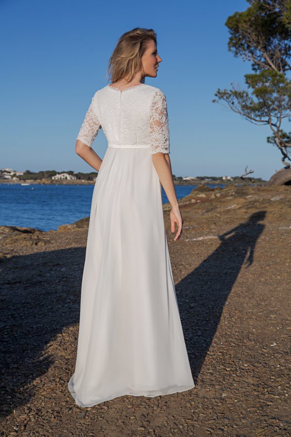 Langes Standesamtkleid ivory Kollektion 2020 A7223 5 bei Angelex Princess das Hochzeitshaus Brautmode Singen