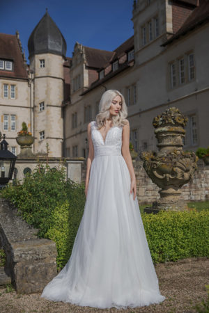 AnnAngelex Kollektion 2020 ivory Brautkleid Bellana B2058 1 Angelex Princess Das Hochzeitshaus Singen