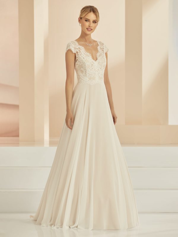 Bianco Evento 2022 Standesamtkleid bridal dress SABIA champagne (1) Angelex Princess Das Hochzeitshaus Singen