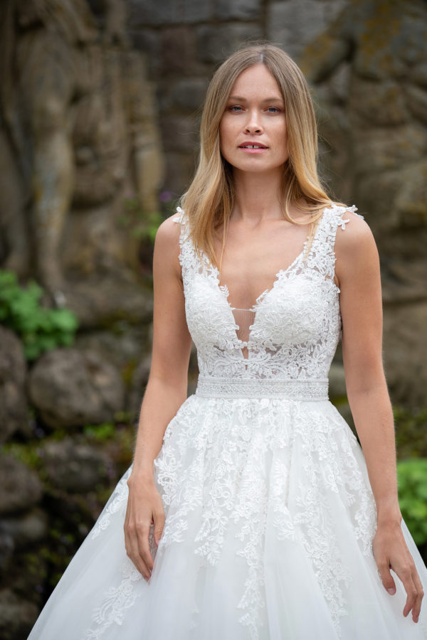 Miss Germany Kollektion 2020 ivory Brautkleid Carissa MGB58 Angelex Princess Das Hochzeitshaus Singen