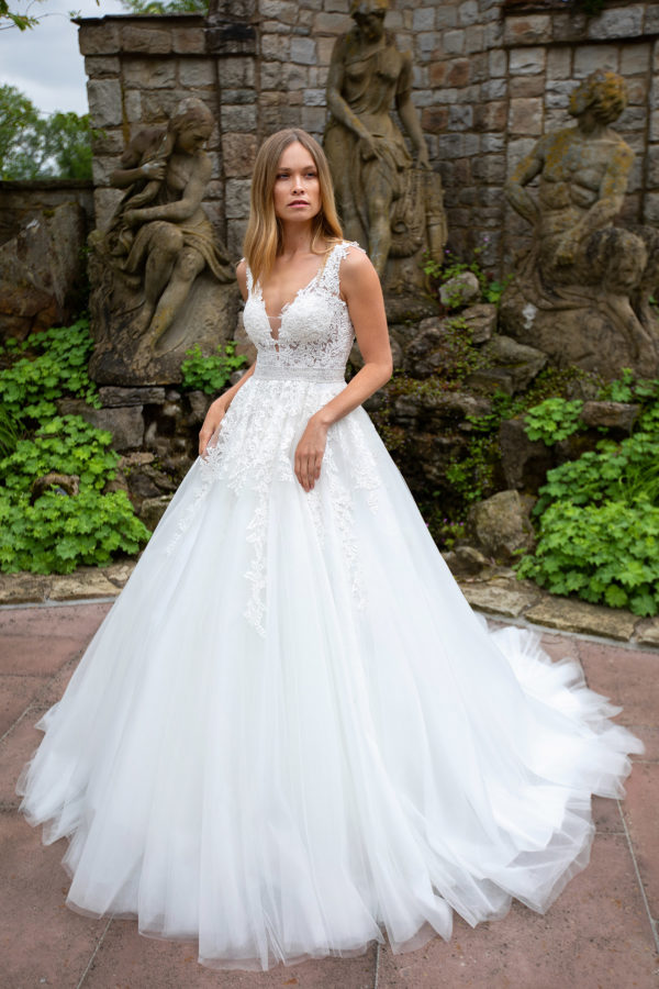Miss Germany Kollektion 2020 ivory Brautkleid Carissa MGB58 4 Angelex Princess Das Hochzeitshaus Singen
