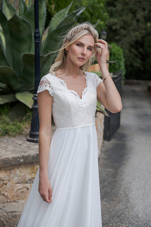 Standesamtkleid 2022 A7311 2 bei Angelex Princess Das Hochzeitshaus Singen