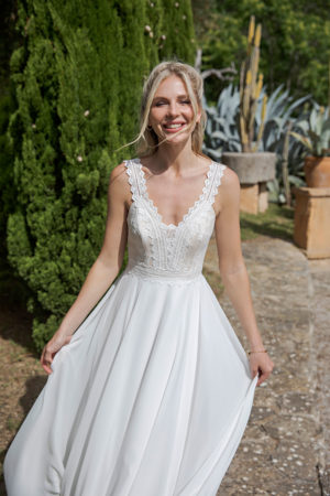 Standesamtkleid 2022 A7312 2 bei Angelex Princess Das Hochzeitshaus Singen