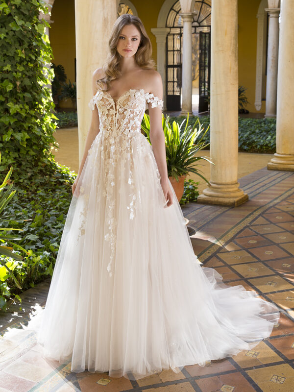Enzoani Blue 2023 Brautkleid Blue 2023 Pro PALMER Fro Web Angelex Princess Hochzeitshaus Brautmode Singen