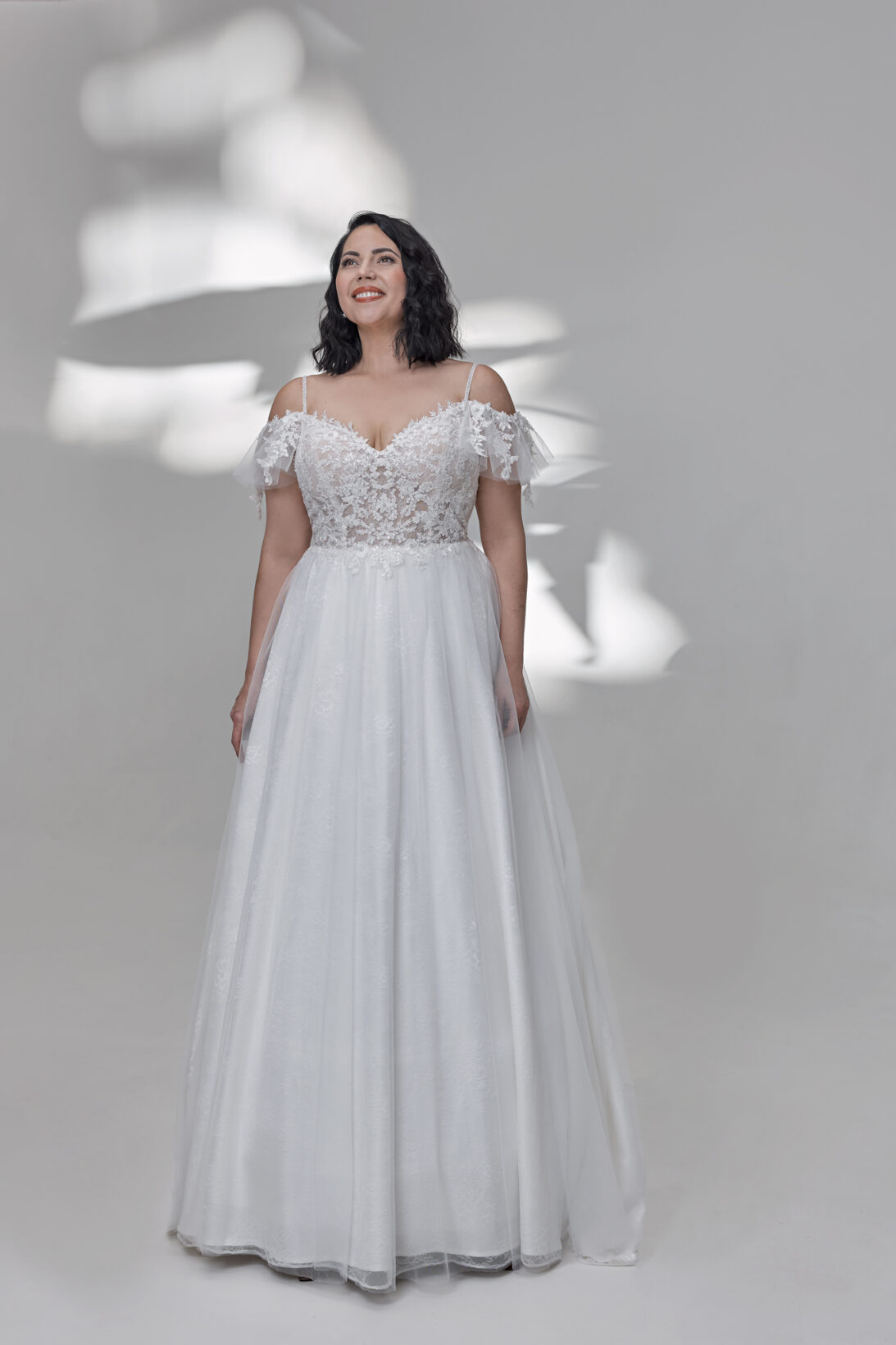 Molly Monroe by Lohrengel Kollektion 2025 Curvy Brautkleid LB526 1 Plus Size Brautkleid Angelex Princess Hochzeitshaus Brautmode Singen