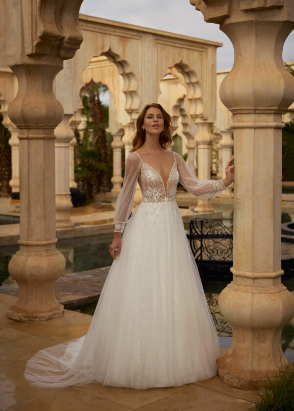 Cherish Love Collection 2024 Brautkleid Carina AFront4 d4 0404 Angelex Princess das Hochzeitshaus Brautmode in Singen