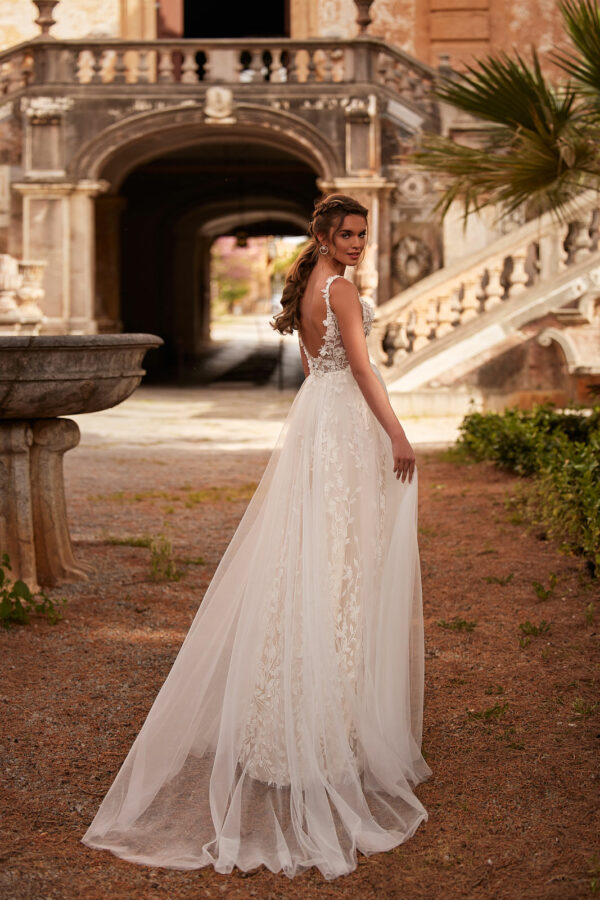Dama Couture 2024 ivory Brautkleid Sanah dama couture 2 Angelex Princess das Hochzeitshaus Brautmode in Singen