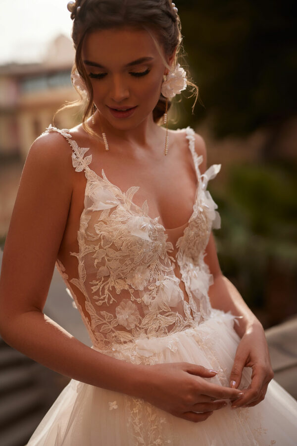 Dama Couture 2024 ivory Brautkleid Sandi dama couture 2 Angelex Princess das Hochzeitshaus Brautmode in Singen