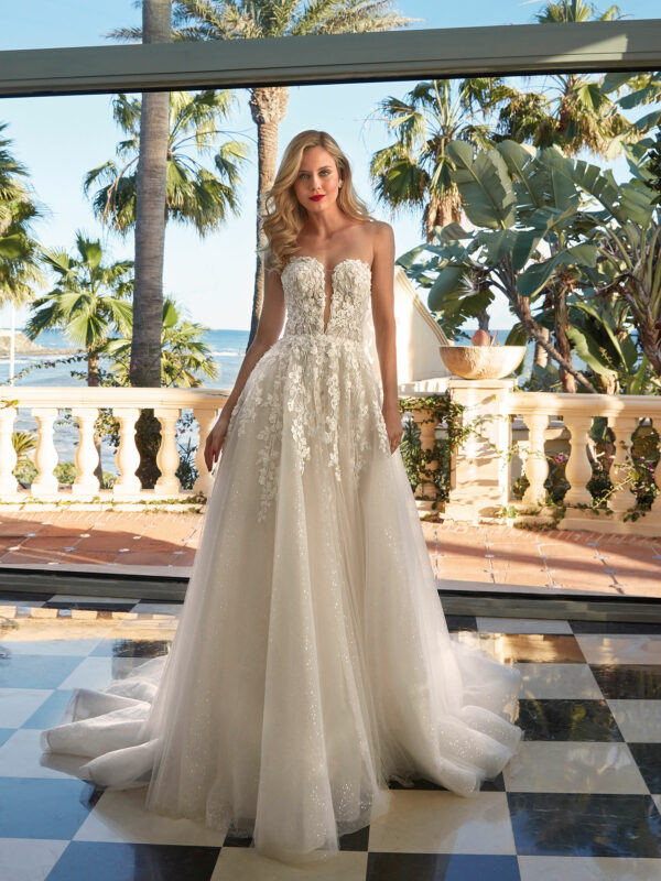 Demetrios 2024 ivory Brautkleid 1224 3 Angelex Princess das Hochzeitshaus Brautmode in Singen