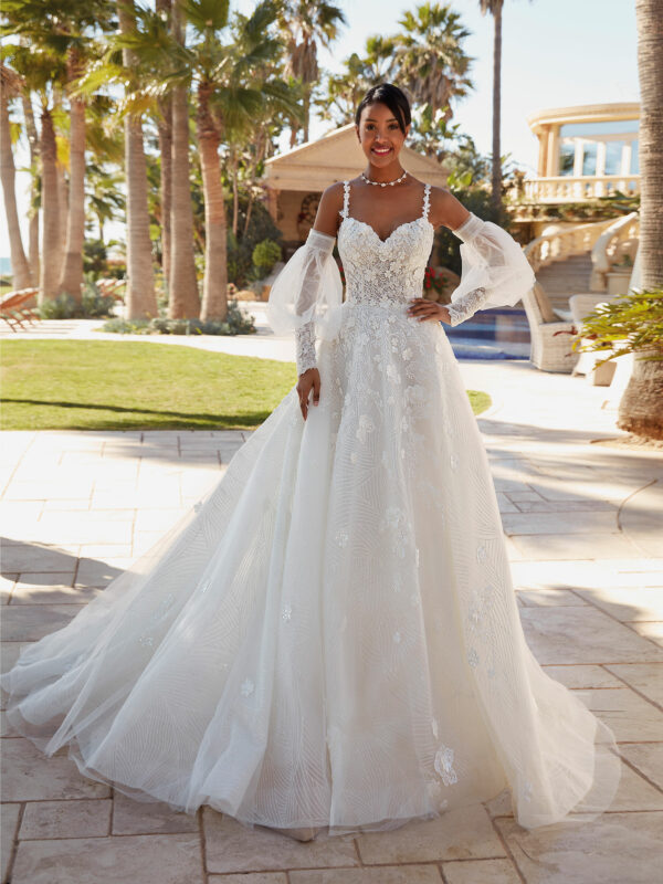 Demetrios 2024 ivory Brautkleid 1245 1 Angelex Princess das Hochzeitshaus Brautmode in Singen