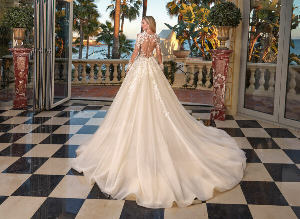 Demetrios 2024 ivory Brautkleid 1247 3 Angelex Princess das Hochzeitshaus Brautmode in Singen