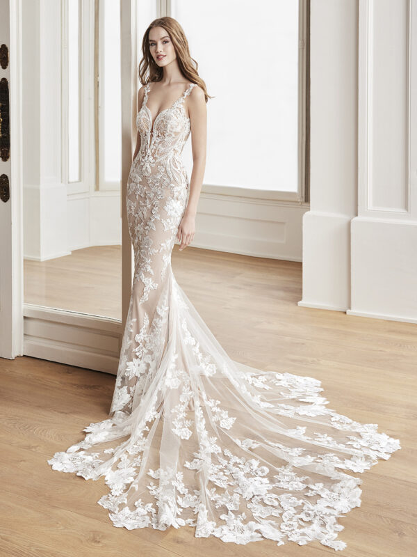 Enzoani Etoile 2024 ivory Brautkleid 24 Etoile PRO REILLY Fro2 Web Angelex Princess das Hochzeitshaus Brautmode in Singen