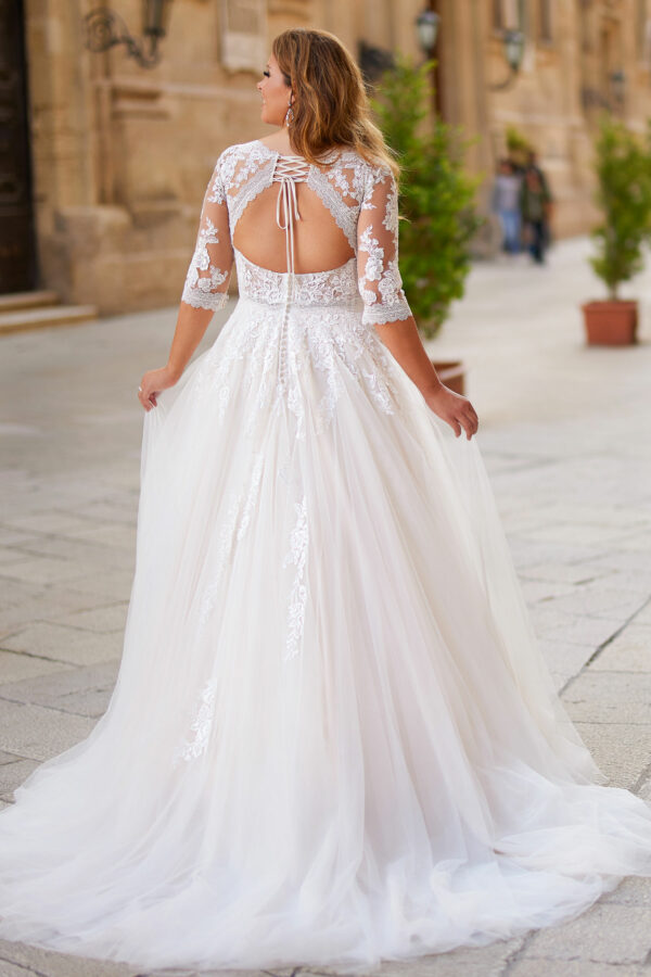 Tres Chic 2024 Brautkleid ME 24304 0736 Angelex Princess das Hochzeitshaus Brautmode in Singen