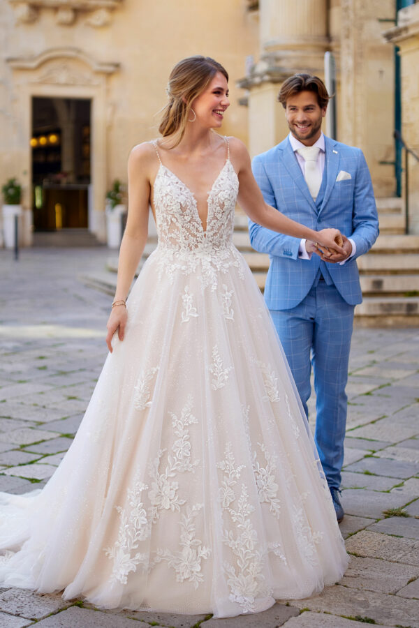 Tres Chic 2024 Brautkleid TC 24234 0651 Angelex Princess das Hochzeitshaus Brautmode in Singen